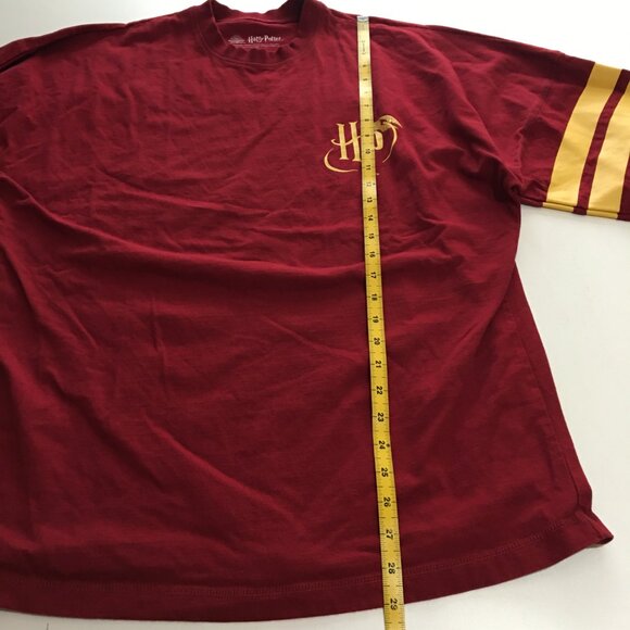 Wizarding World Harry Potter Hogwarts Spirit Jersey Size Small Gryffindor - Picture 6 of 6